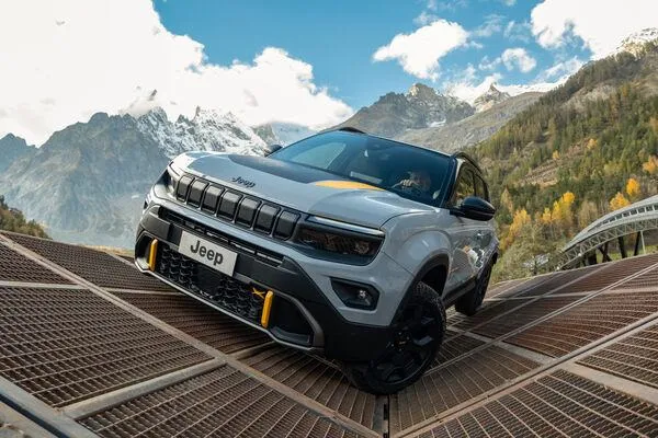 Jeep Avenger 4xe The North Face Edition Automatik - Sesvete, Zagreb
