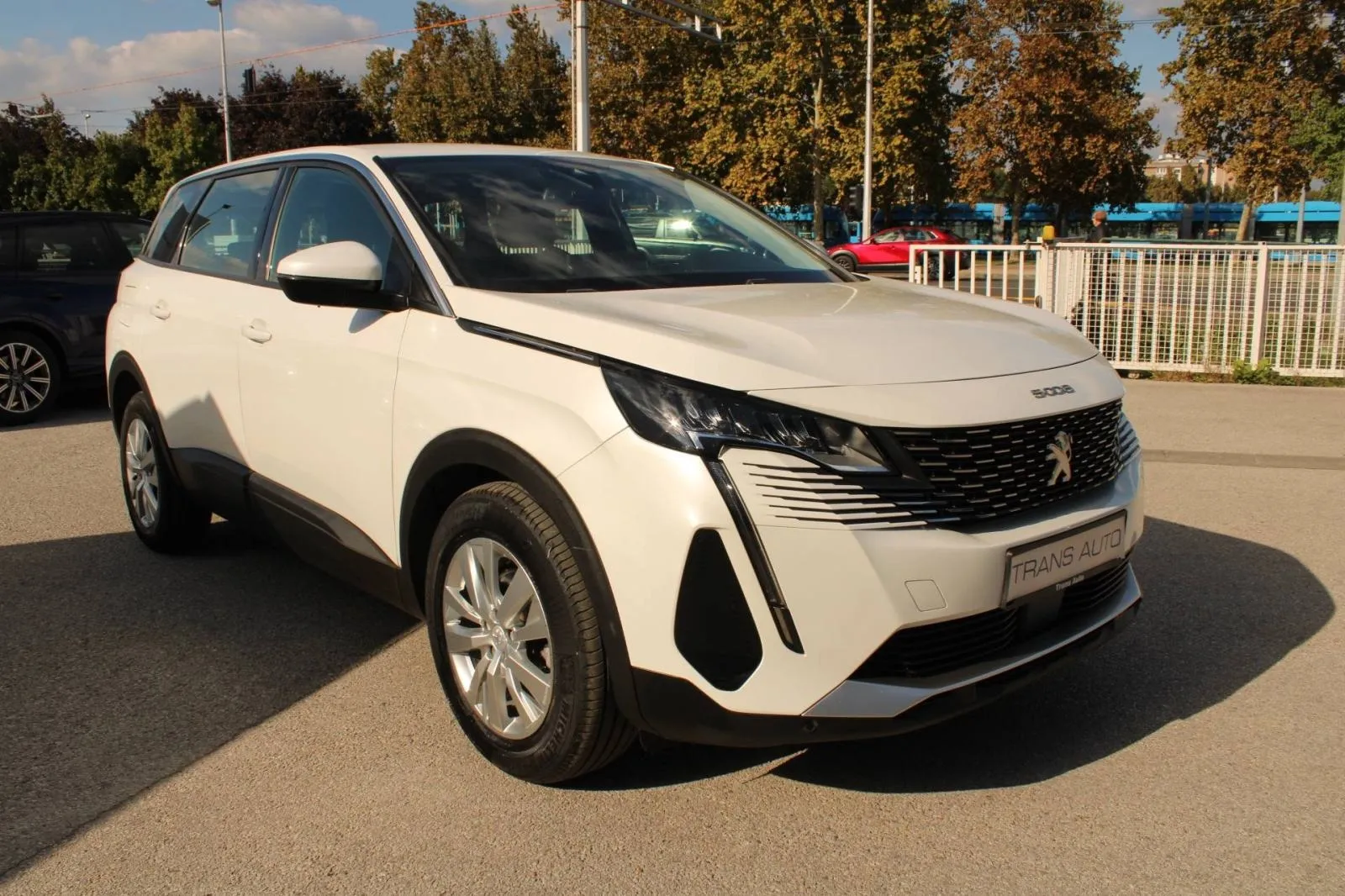 peugeot 5008 1.2 puretech automatik 7 sjedala *led, navigacija, kamera - slika 3