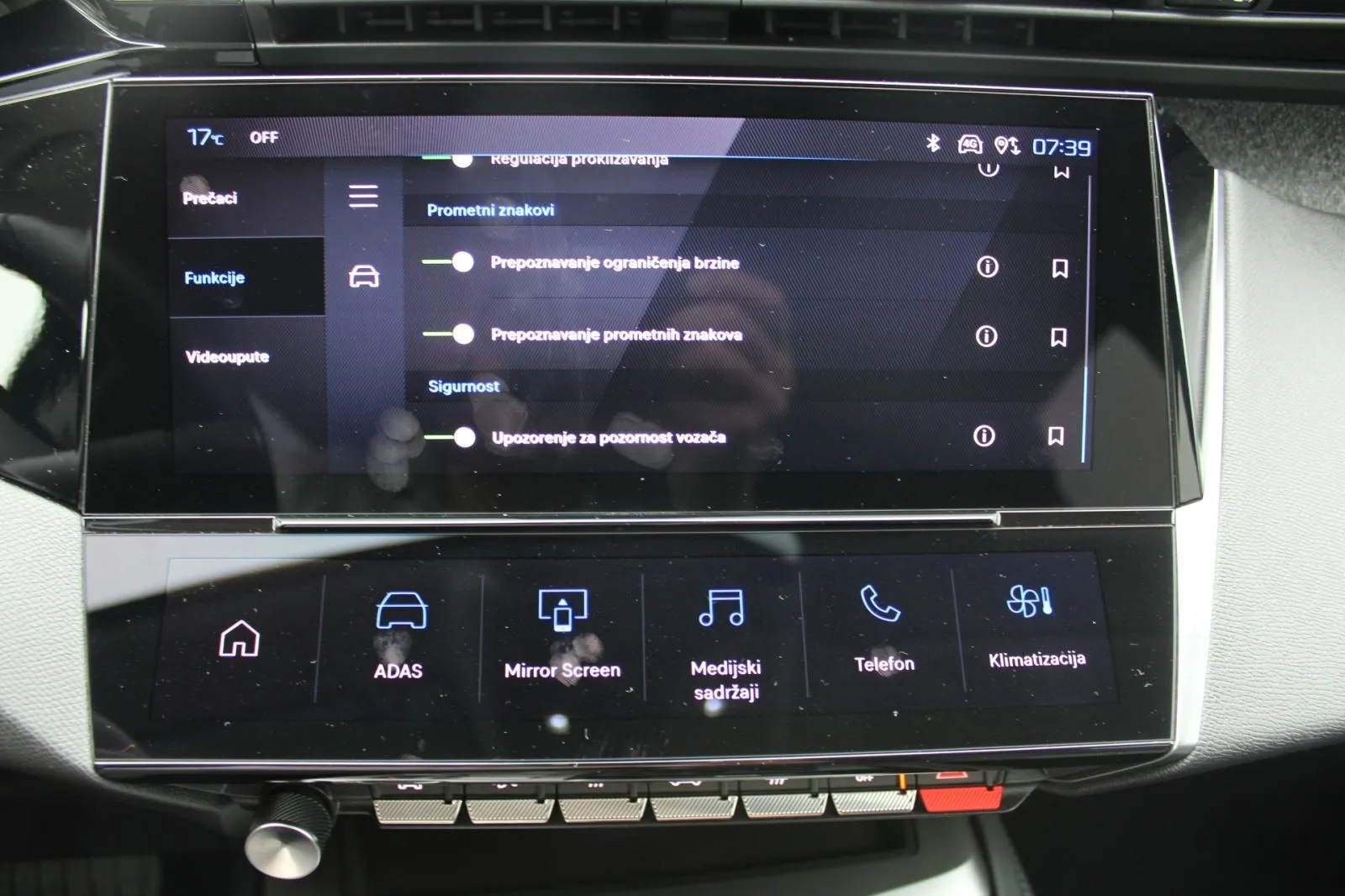peugeot 408 1.6 hybrid 180 allure *led,navigacija,kamera* automatik - slika 23