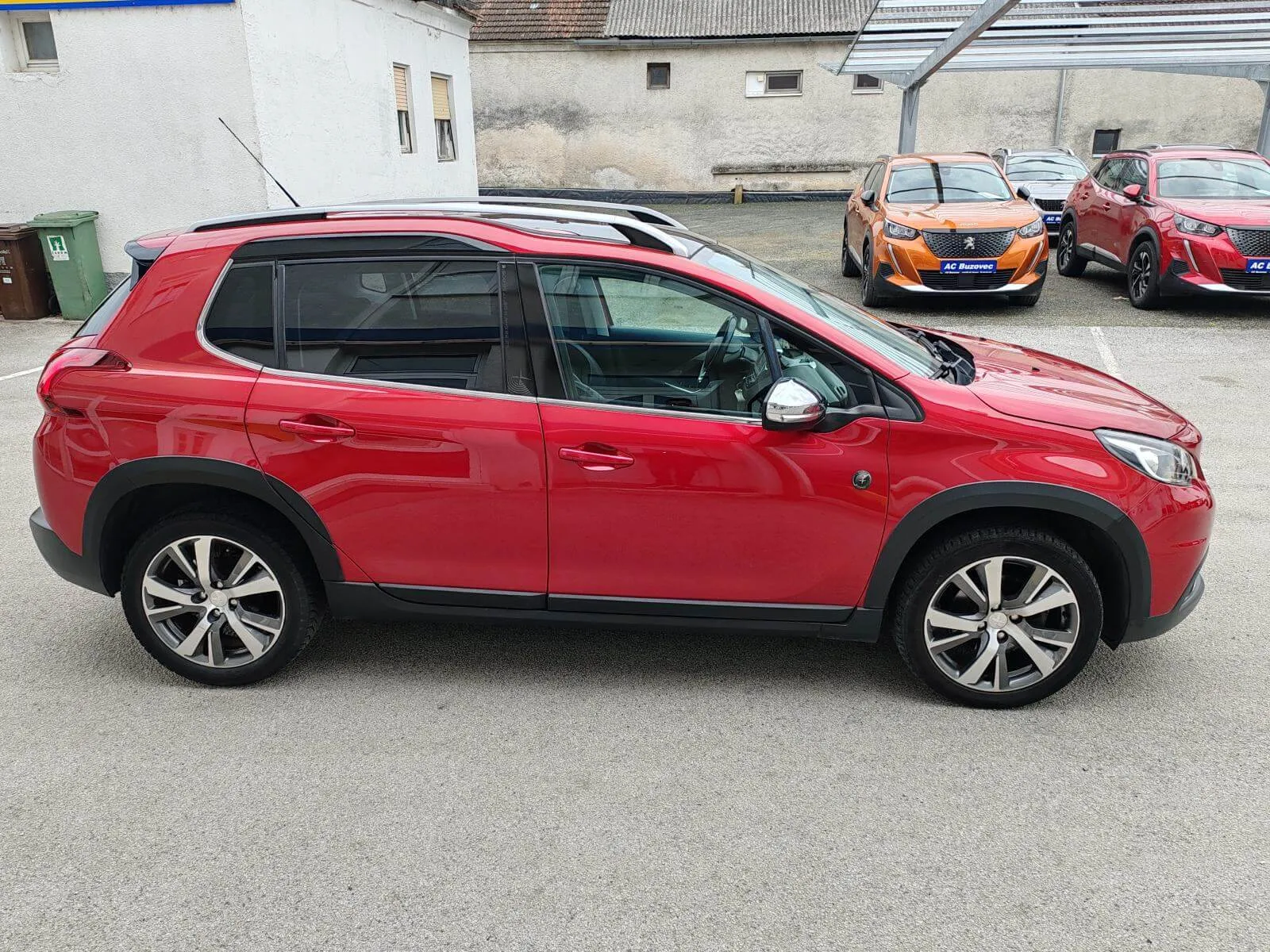 peugeot 2008 1,2 puretech - slika 6