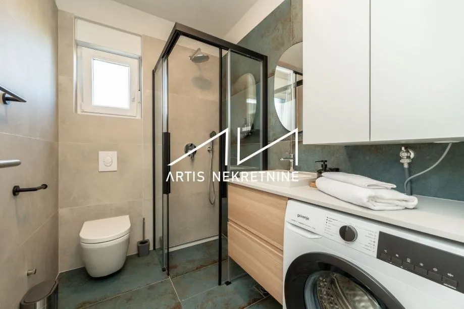 luksuzni penthouse u zadru – rooftop, jacuzzi, pogled na more - slika 15