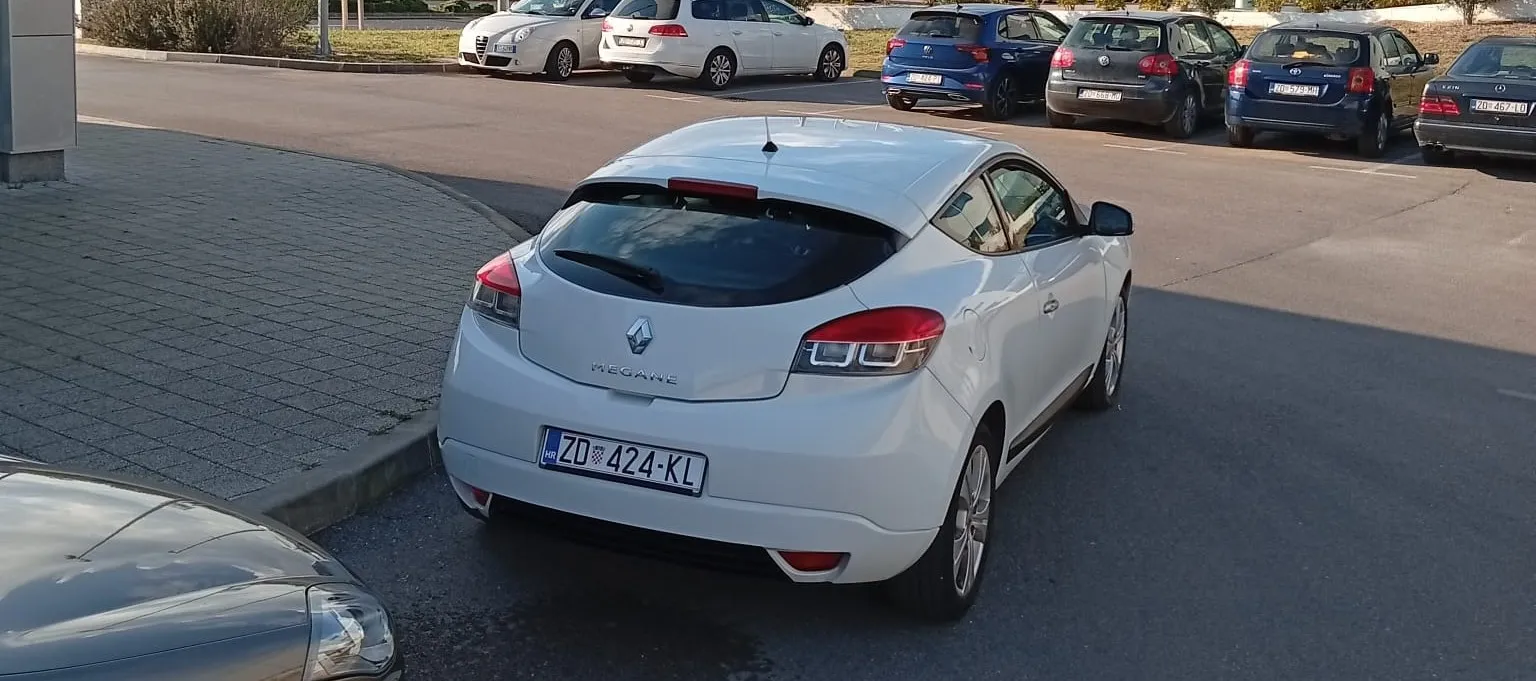 prodaje se ili mijenja renault megan 1.4 turbo benzinac.reg. 04.04.27. - slika 14