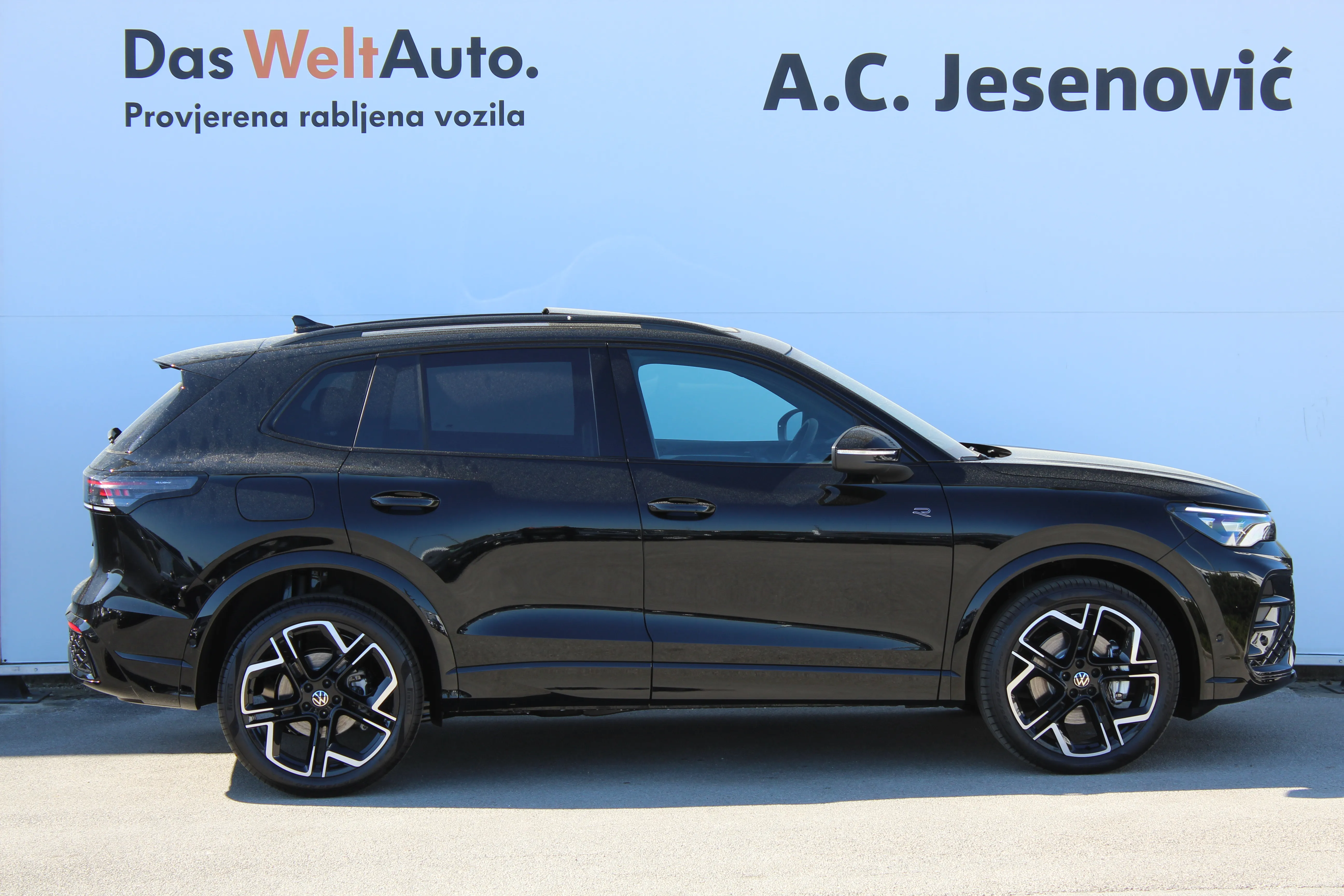 13213 volkswagen tiguan 2.0 tdi dsg r-line plus - slika 4