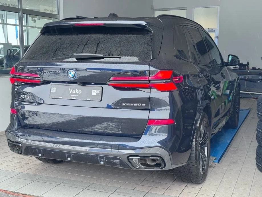 bmw x5 xdrive 50e automatik, bmw premium selection jamstvo do 2/2028 - slika 4