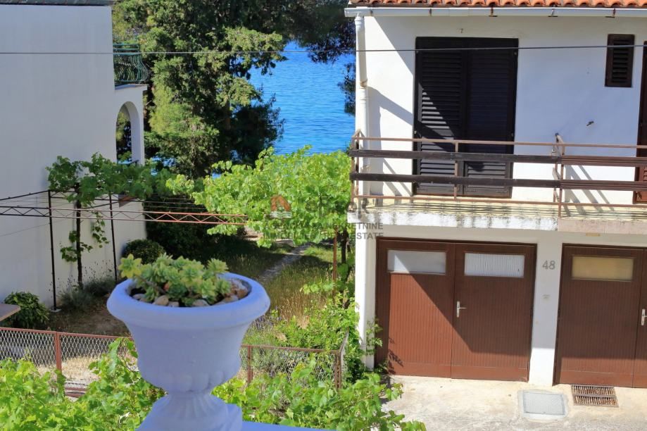bibinje-apartmanska kuća- drugi red od mora - slika 12