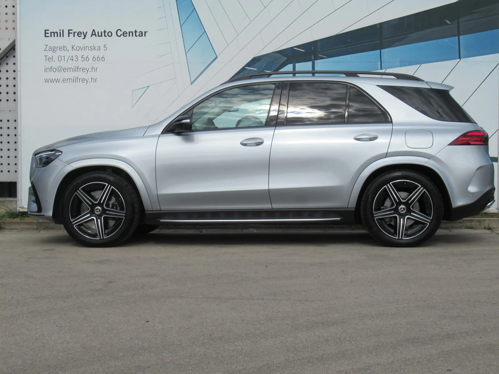 mercedes-benz gle 350 de 4m amg line/airmatic/night/memory/pano/21" - slika 2