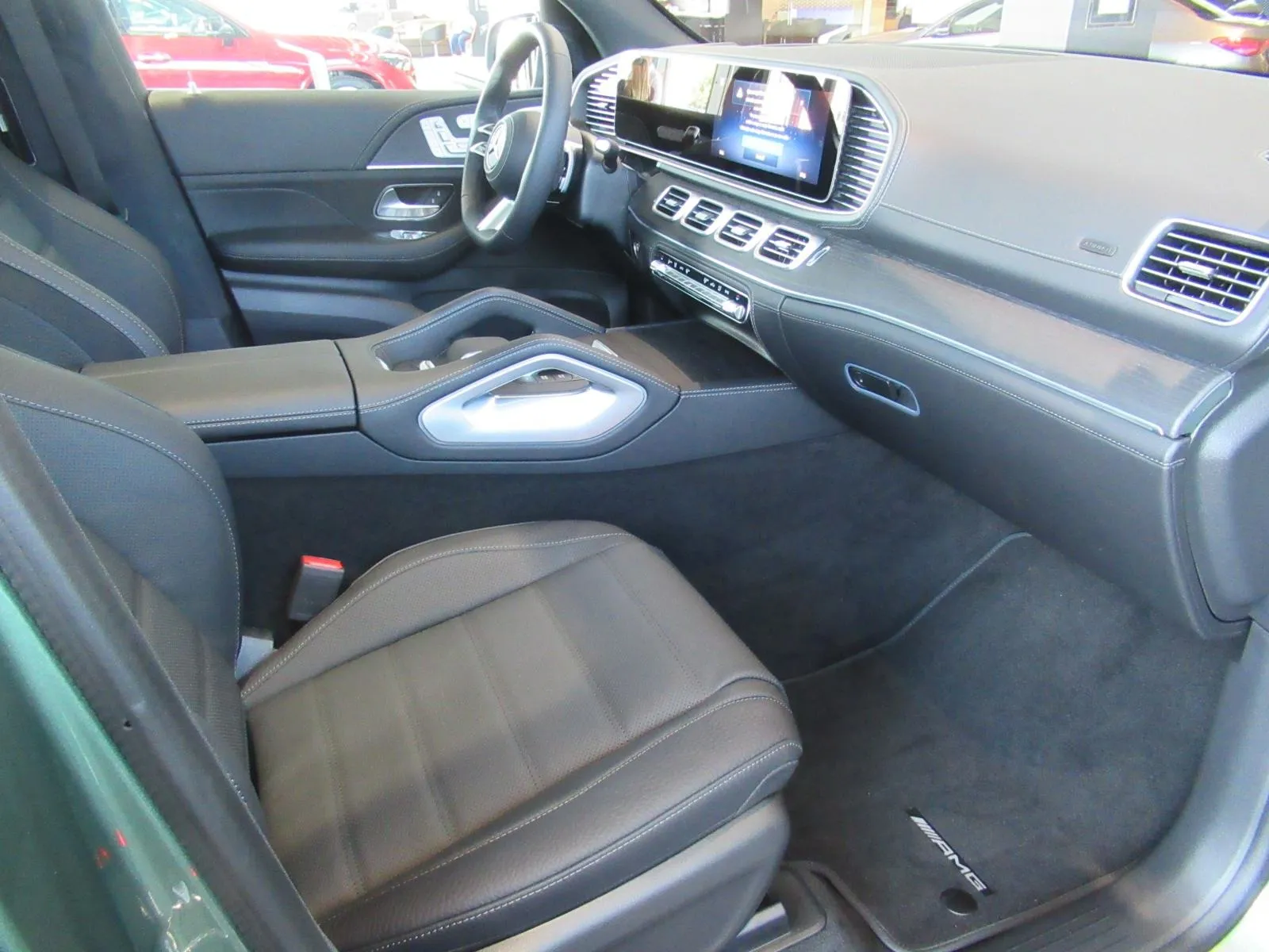 mercedes-benz gle 450 d 4matic amg line premium plus - slika 9