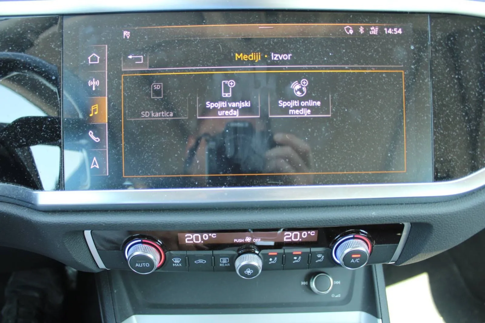 audi q3 35 tfsi automatik *panorama, led, navigacija, kamera* - slika 19