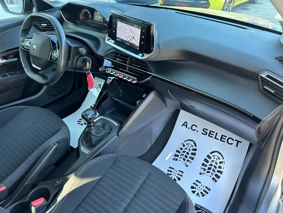 peugeot 208 1,5 hdi style - 2022 - servisna - garancija - reg1god !! - slika 16