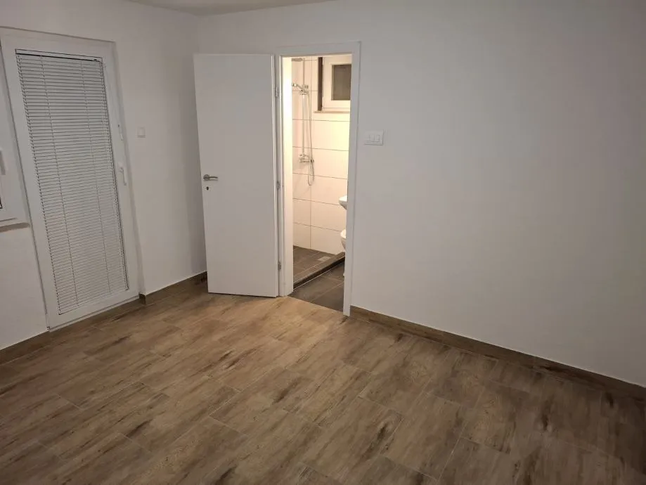 stan: postira, 99.00 m2, prizemlje sa vrtom i parkirnim mjestom - slika 15