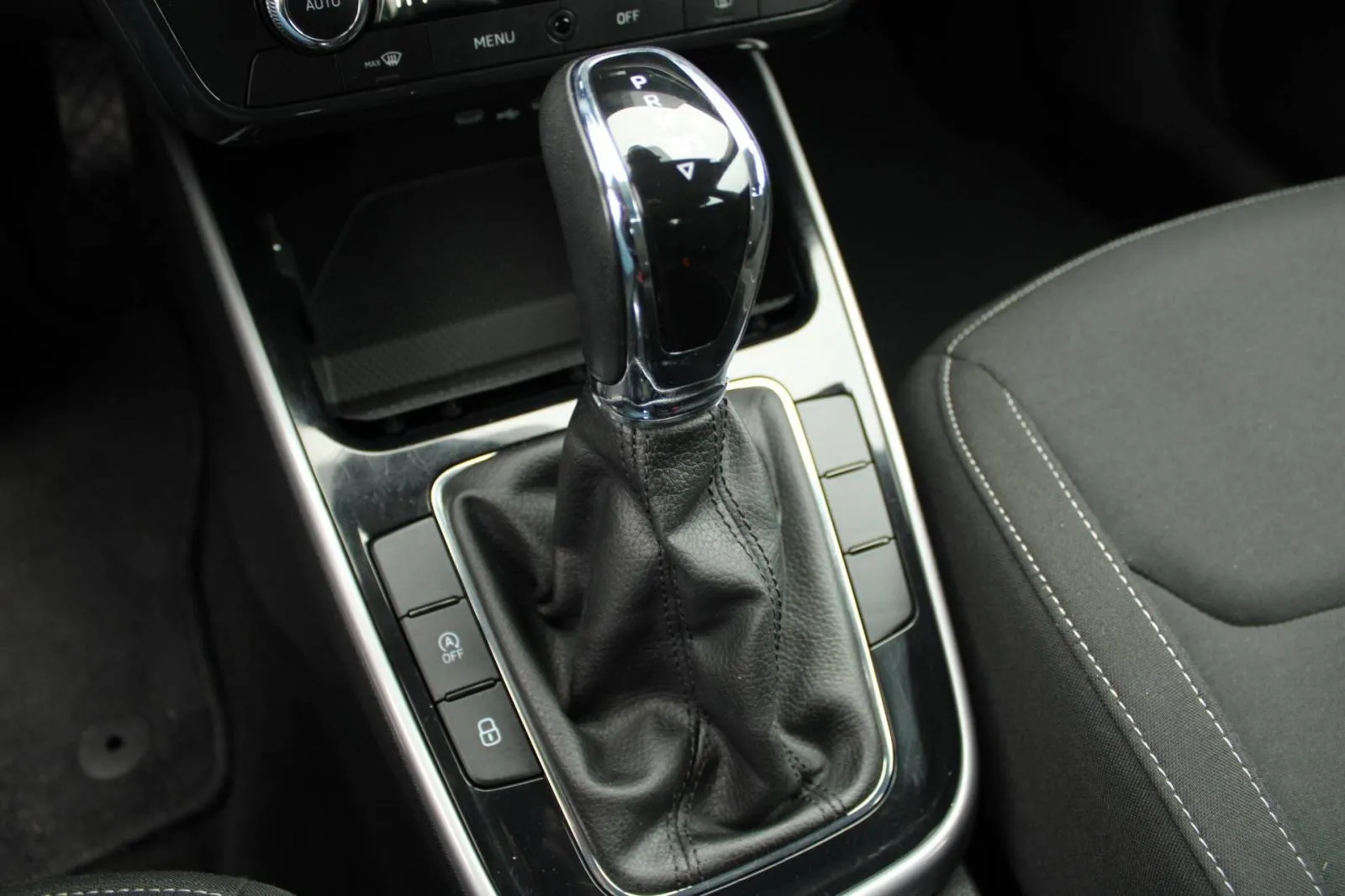 škoda fabia 1.0 tsi dsg style - slika 20