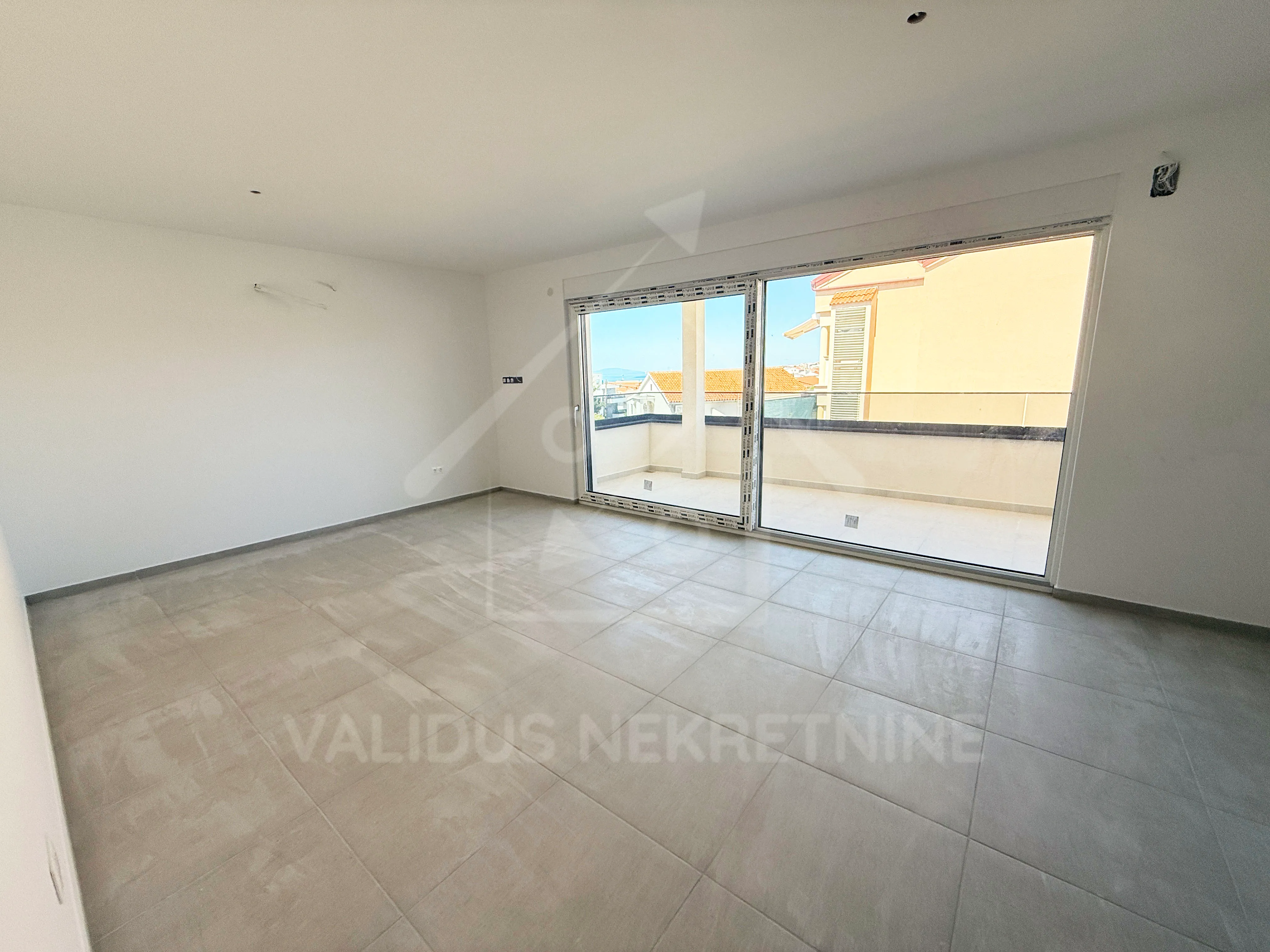 novogradnja, novalja, apartman 72,97 m2, 2. kat, 220.000,00 € - slika 6