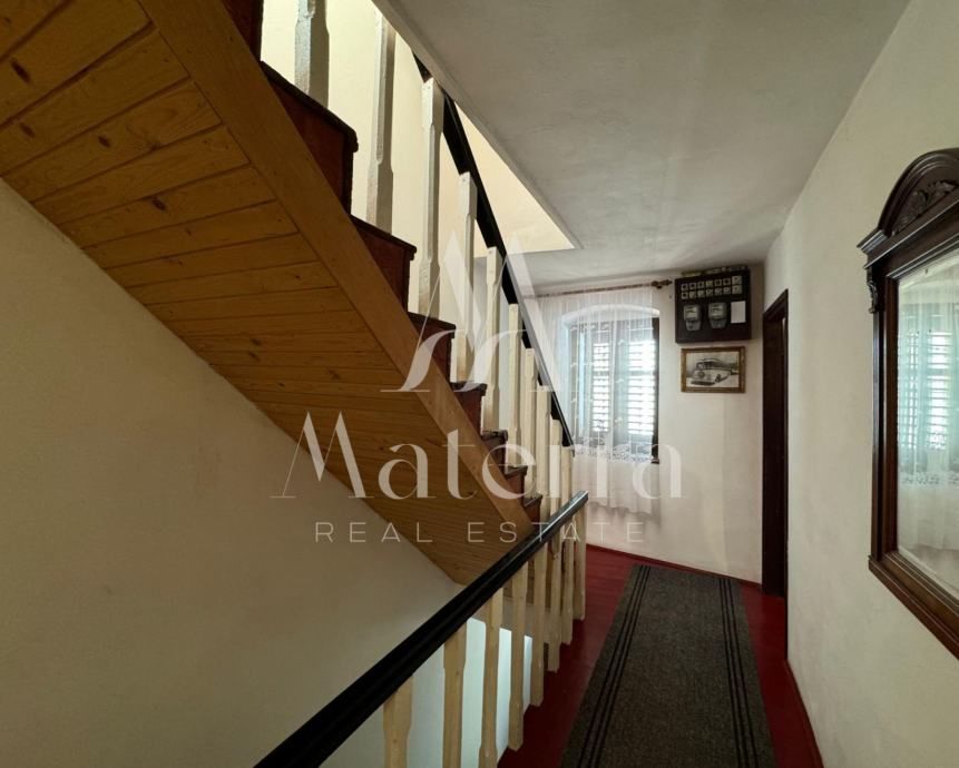 dvoetažni stan u centru šibenika/dolac – 95 m² - slika 9