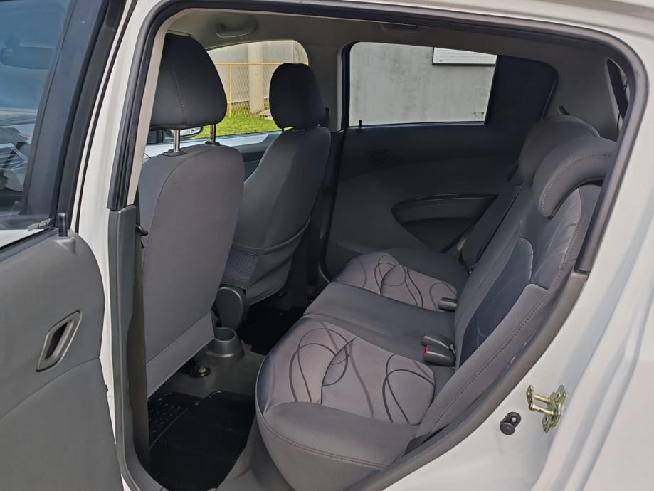 chevrolet spark spark 1,2 16v, 2011g. 142000 - slika 12