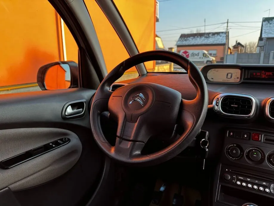 citroën c3 picasso 1,6 hdi • 2014.g. • tempomat • 100 038 km• - slika 15