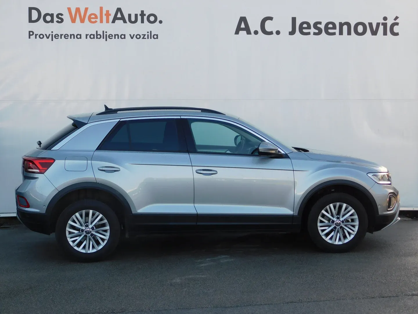 11633 volkswagen t-roc 1.0 tsi 4life - slika 4