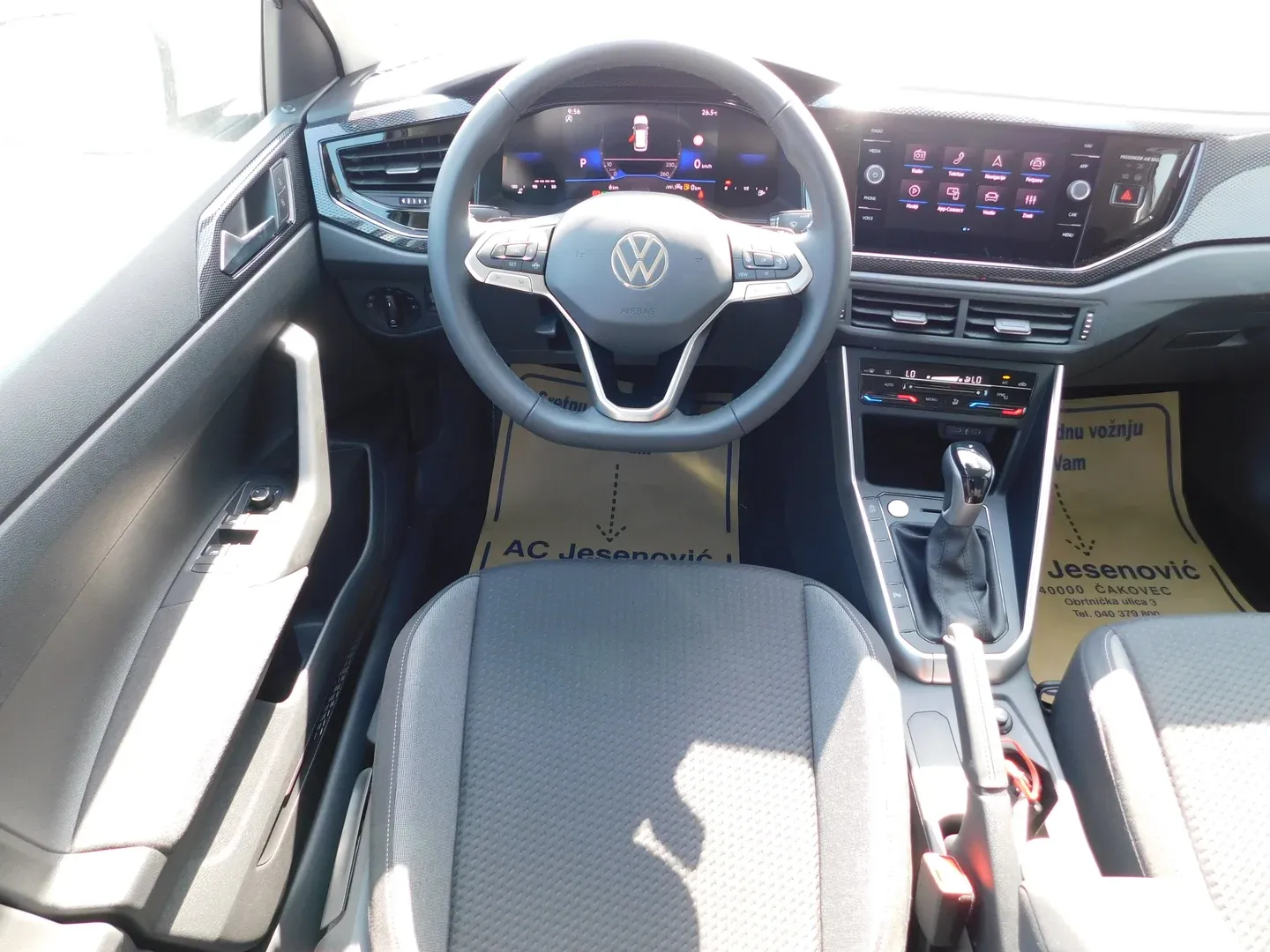 11842 volkswagen taigo 1.0 tsi dsg life plus - slika 10