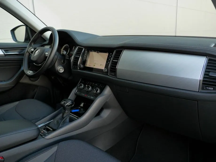 škoda kodiaq 2,0 tdi aut. | kam | 17'' alu | aut.klima | 24 mj.jamstvo - slika 21