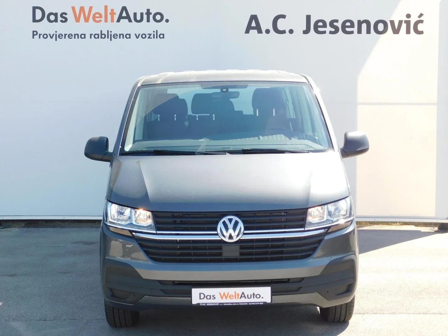 11020 vw caravelle trendline 2.0 tdi - slika 2