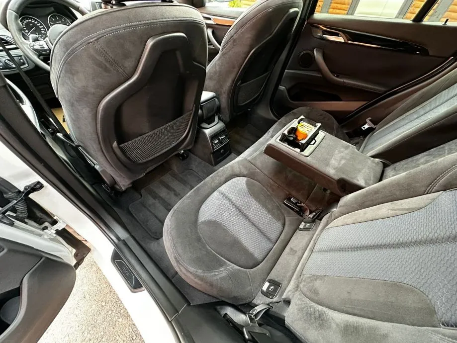 bmw x1 18d•mpaket•110kw•navi•ambi• - slika 19