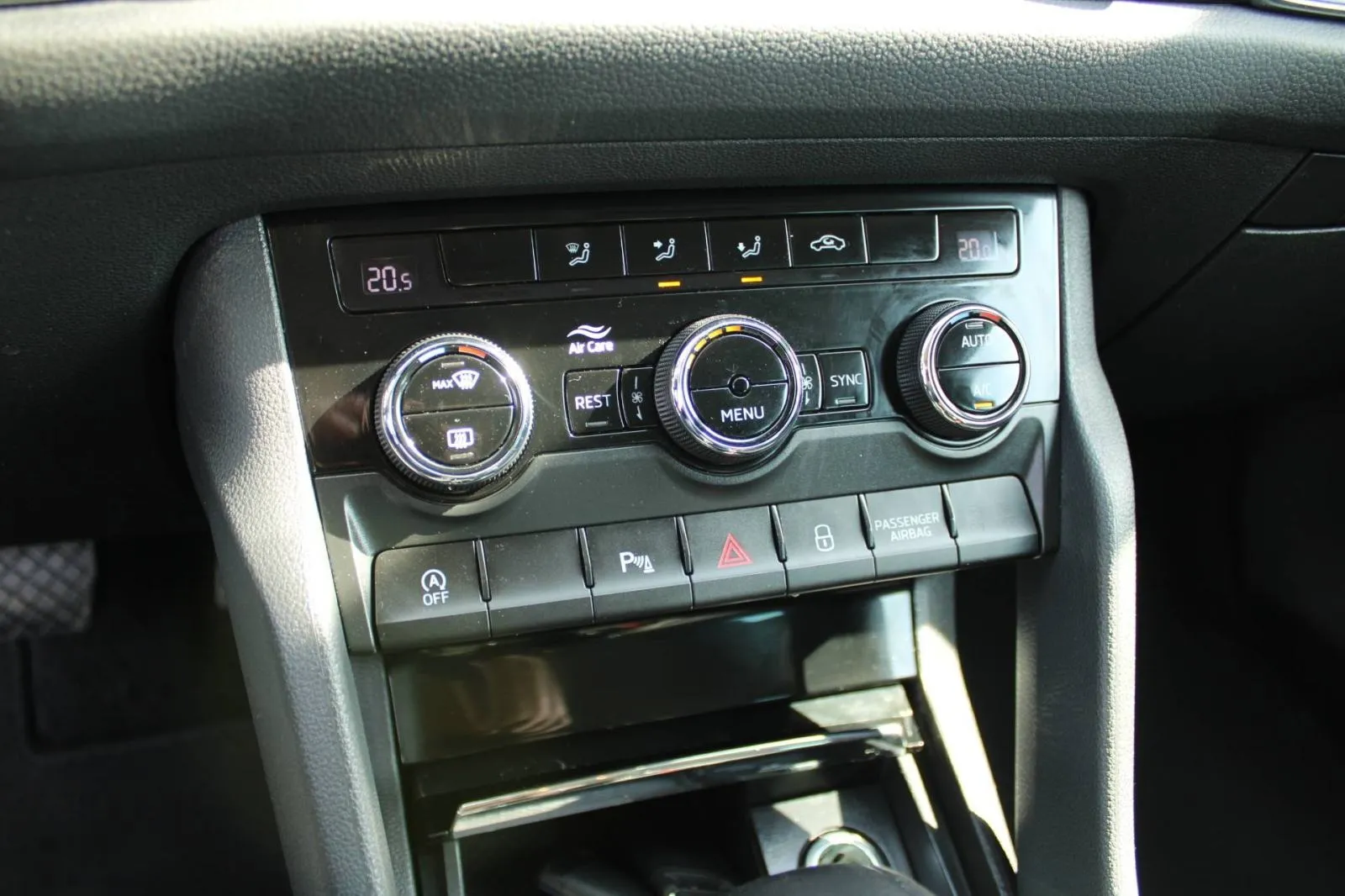 škoda kodiaq 1.5 tsi dsg *led; navigacija, kamera* - slika 18