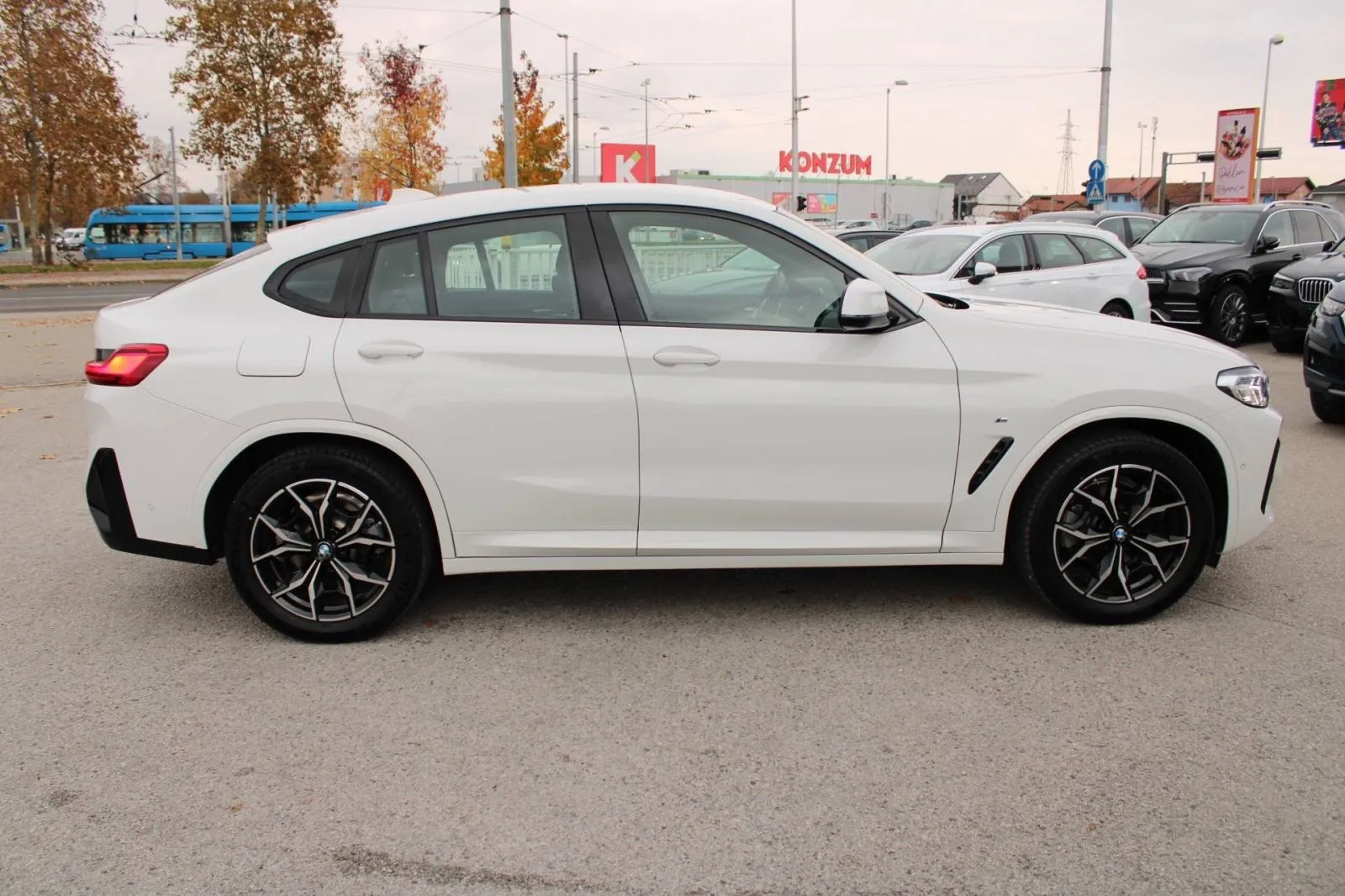 bmw x4 20d xdrive automatik m-paket *led, navigacija, kamera* - slika 4