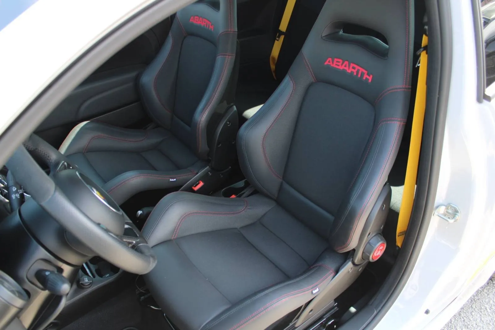 abarth 500 695 competizione - slika 6