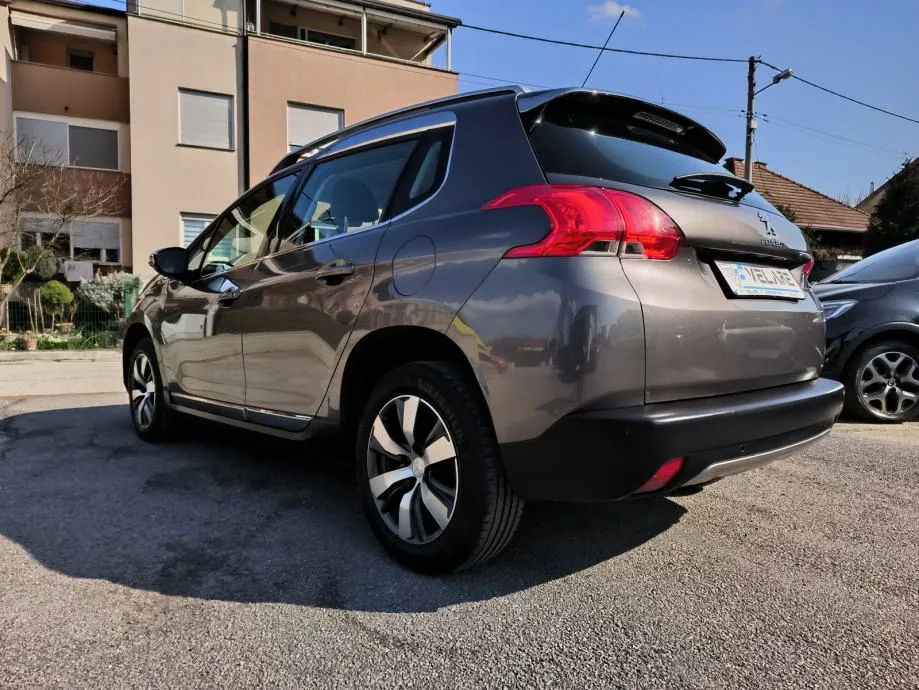 peugeot 2008 1,6 e-hdi 115 ks, servisna, v. servis, jamstvo, reg. 1 g. - slika 7
