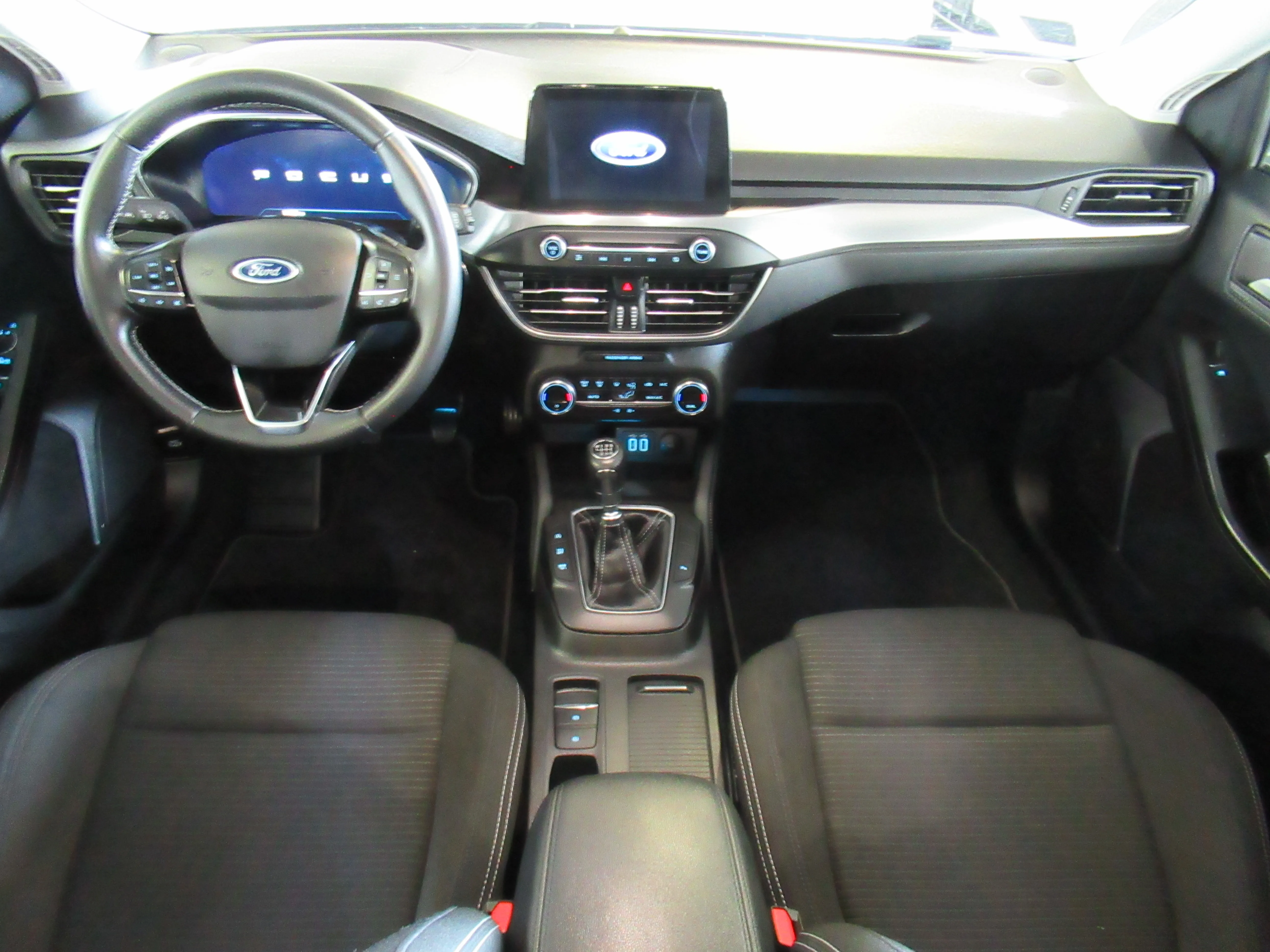 ford focus 1.5 tdci 88 kw titanium - slika 10