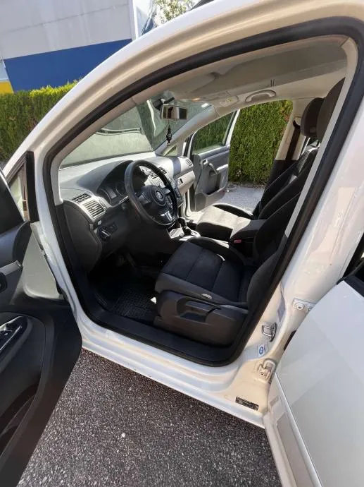 vw touran 1,6 tdi - slika 3
