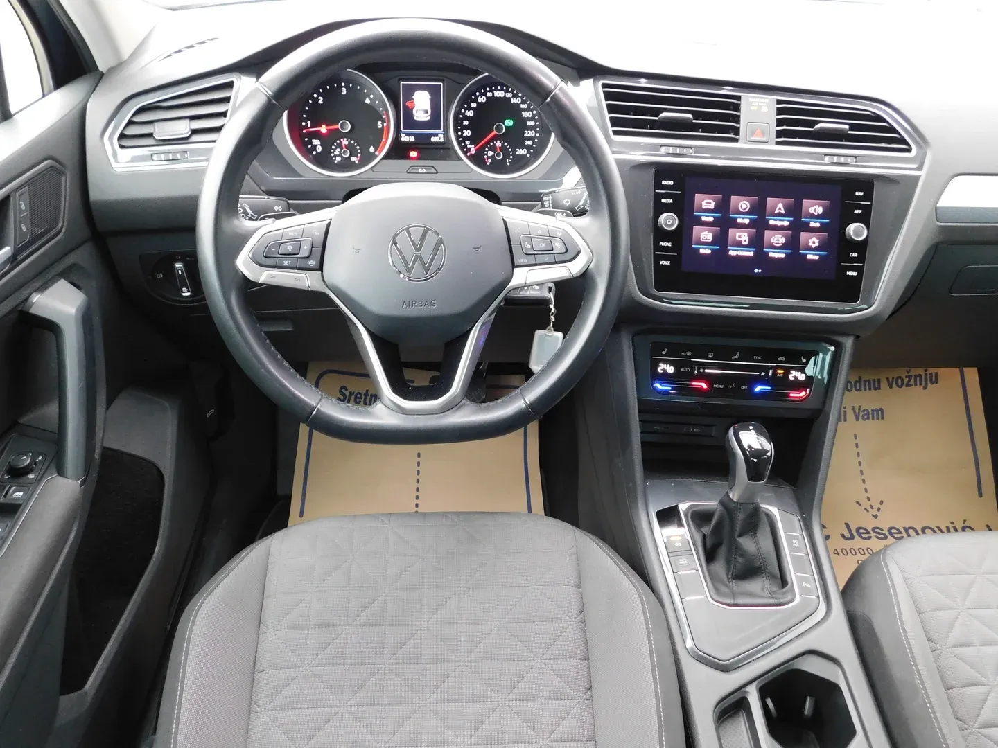 11637 volkswagen tiguan 2.0 tdi dsg life - slika 10