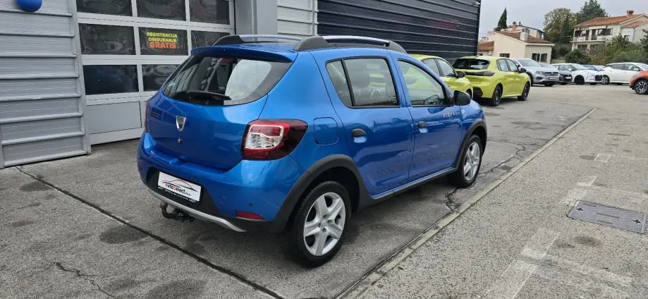 dacia sandero tce - 110.000km - navi - klima - reg 1 god !!! - slika 4