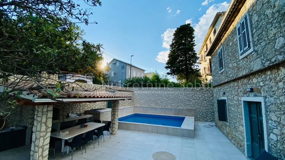 nerezine, otok lošinj - kuća, 180 m2 prodaja - slika 3