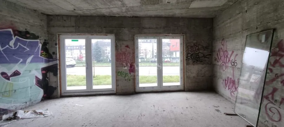 NOVO! Dugave, roh bau lokal, 83.14 m2 (prodaja)
