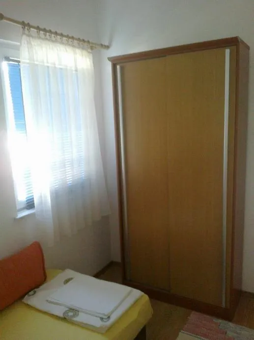 vir, kuća s 4 apartmana(312m2), 250m od mora, južna strana!!! - slika 8