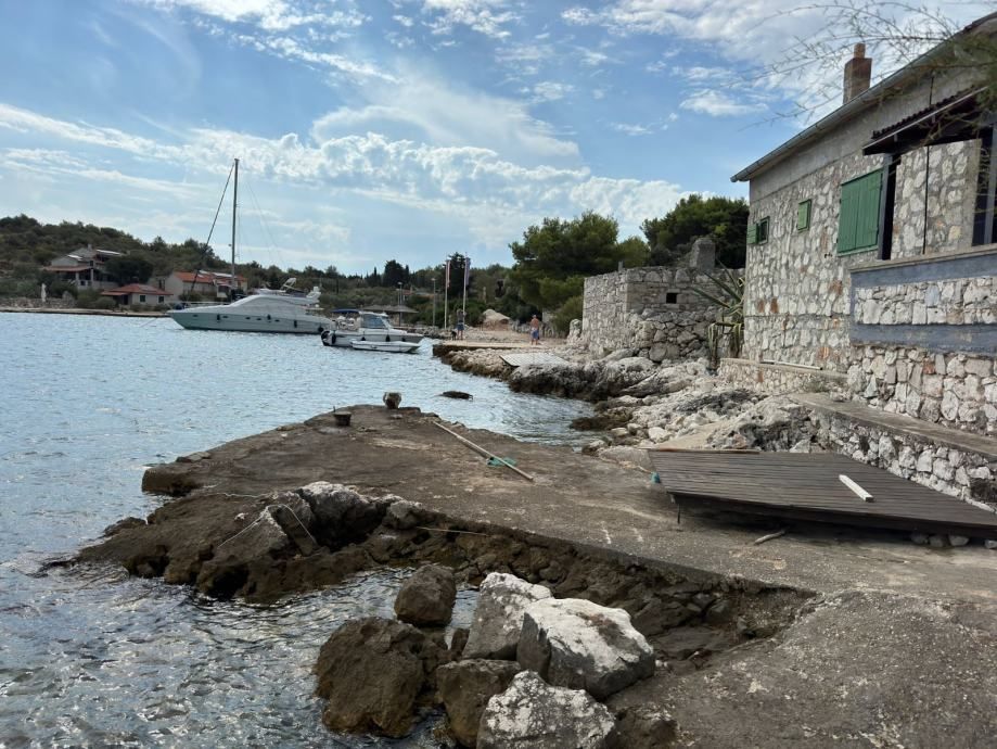 !!prvi red do mora ,otok žut,kuća 70m2!! (prodaja) - slika 17