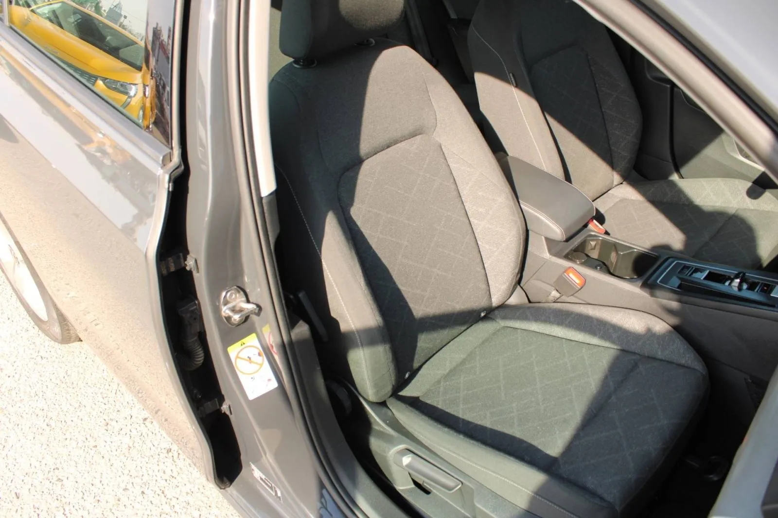 vw golf viii 1.0 tsi dsg - slika 12