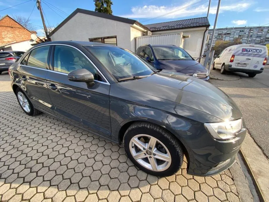 audi a3 1,6 tdi s-tronic, navi, kamera, 1. vlasnik, 4x garancija! - slika 5