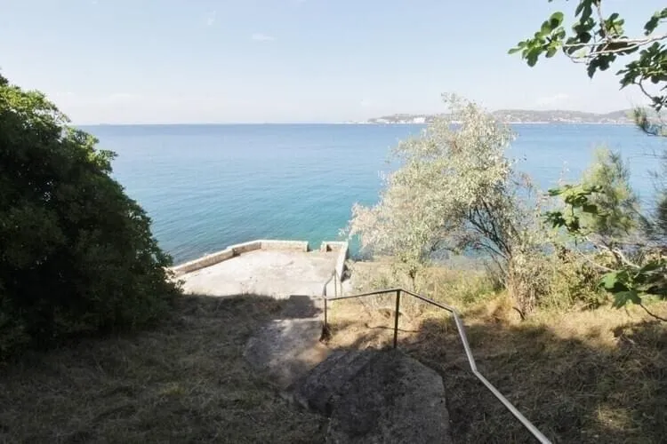 umag okolica-rijetkost na tržištu , kuća direktno na moru (prodaja) - slika 15