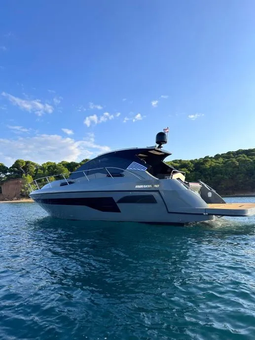 mirakul 40 hardtop / volvo penta d6 2 x 340 - model 2026 - slika 2