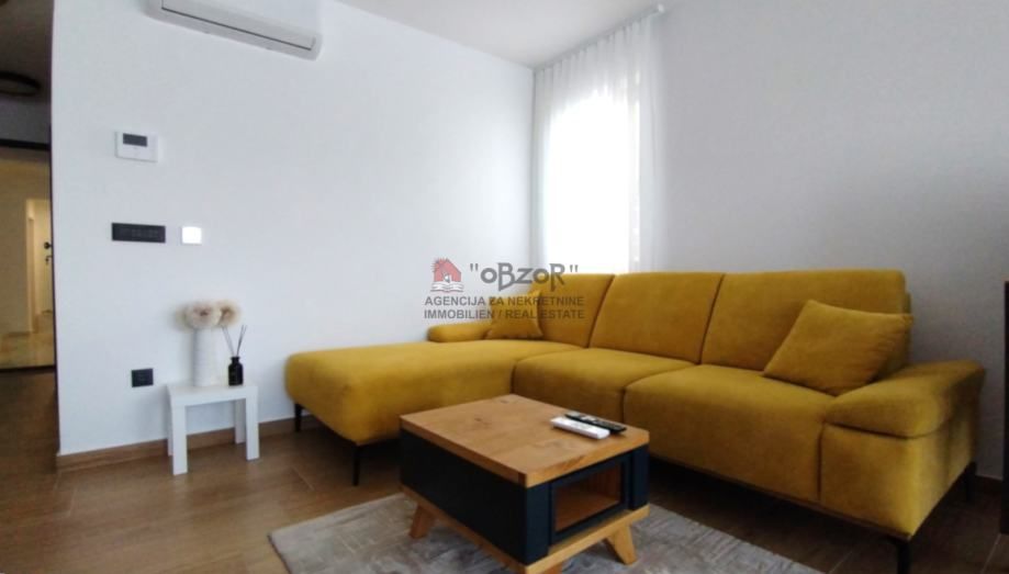 petrčane-punta radman, tri namještena apartmana+wellness+dvorište - slika 8
