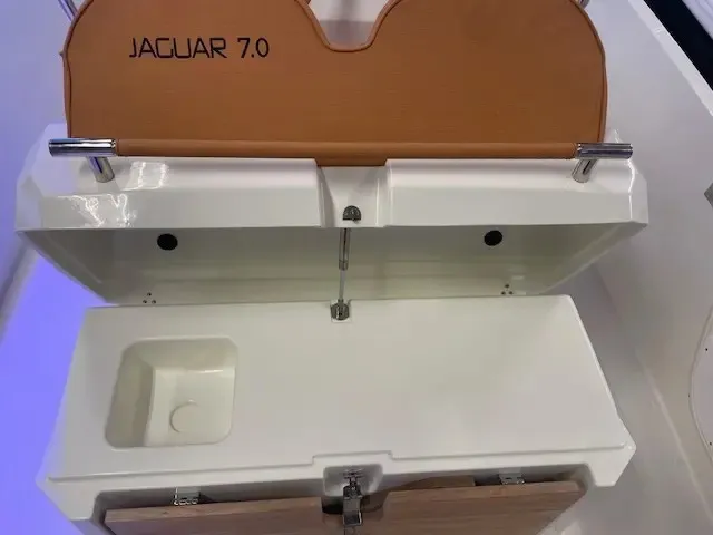 jaguar 7,0, renomiranog talijanskog proizvođača prua al vento - slika 12