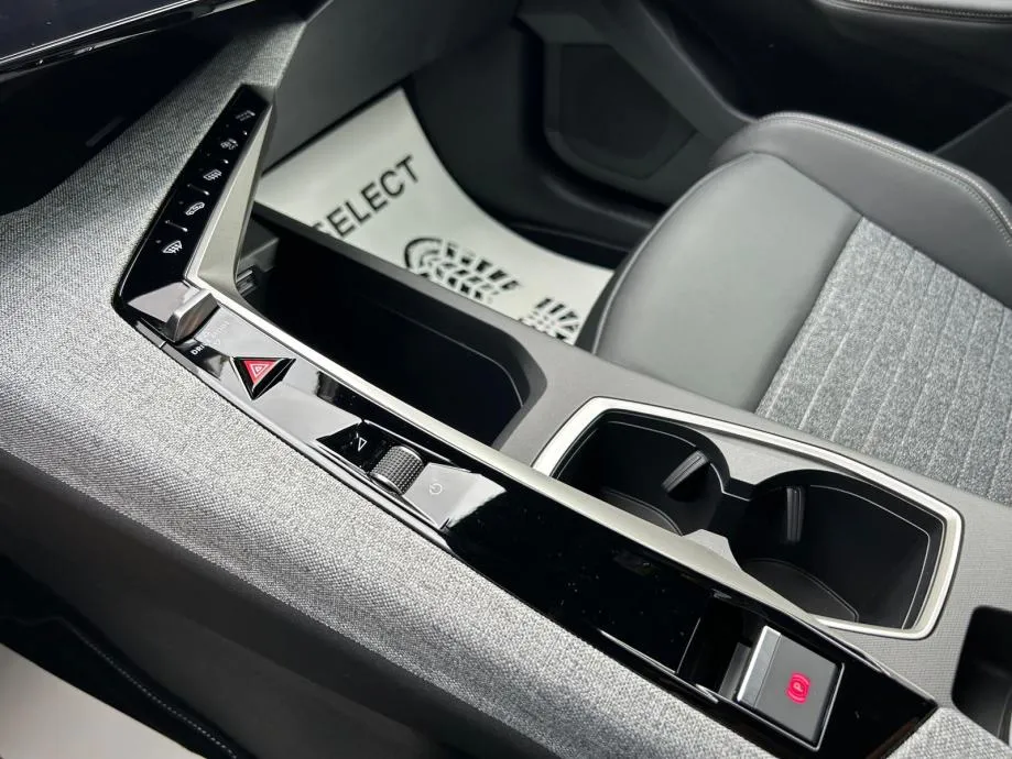 peugeot 3008 allure hybrid 145 e-dcs6 -- gratis registracija!! - slika 16