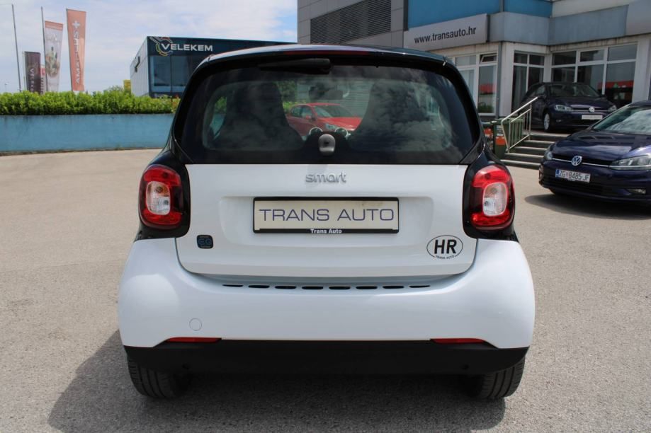 smart eq fortwo električni automatik - slika 6