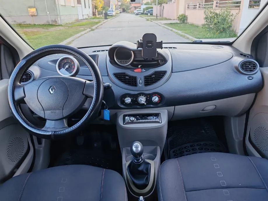 renault twingo 1,2 reg 31.10.2025 - slika 12