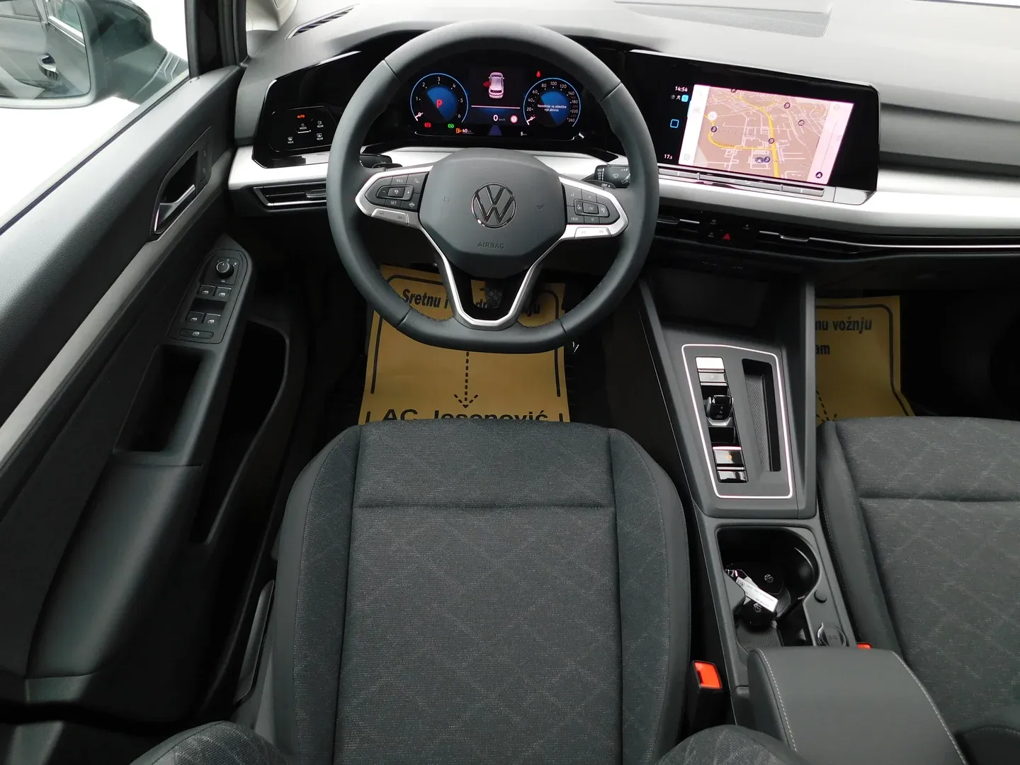 11852 volkswagen golf 2.0 tdi dsg life - slika 10