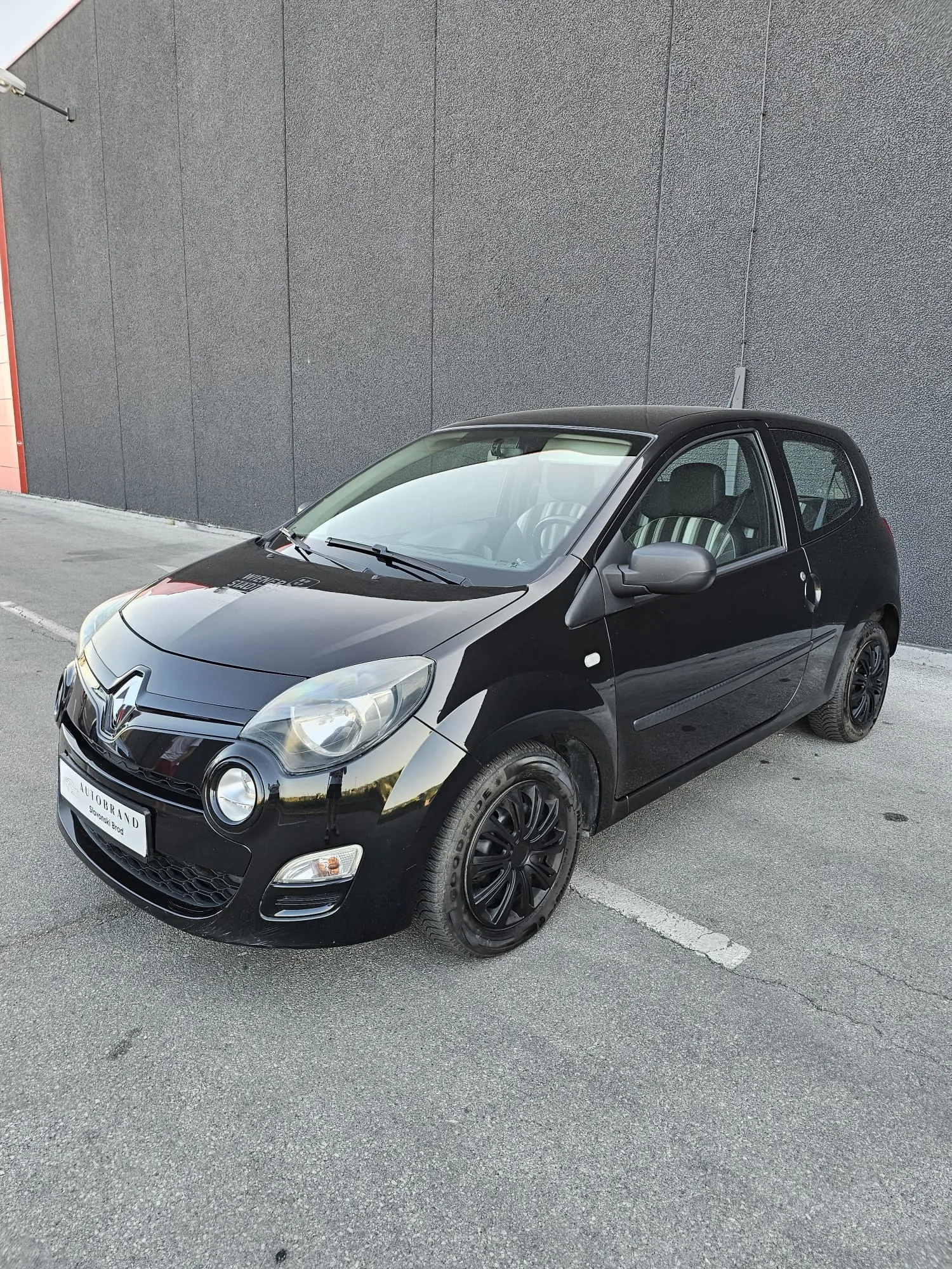 Renault Twingo 1,2 16V LEV 2013. g 147000 - Slavonski Brod