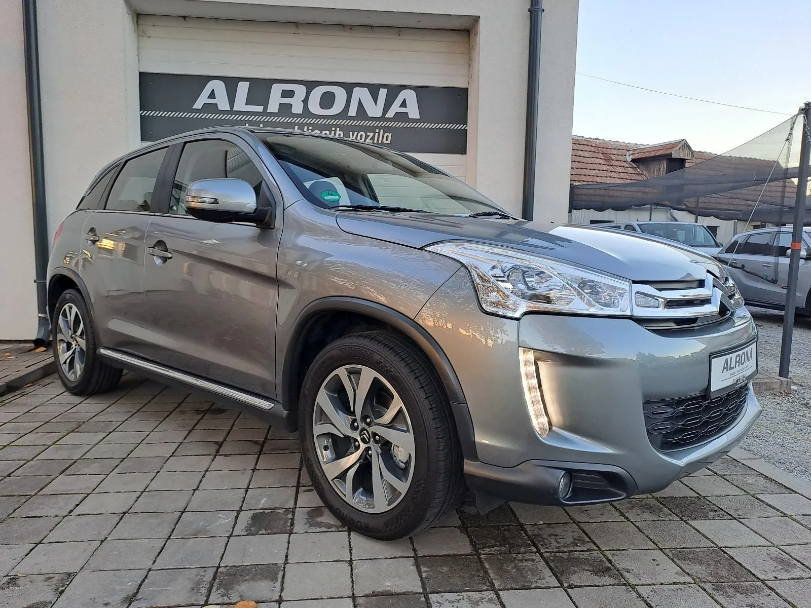 citroën c4 aircross 1.6 hdi *jamstvo* led,kamera,servisna,alu.. - slika 3