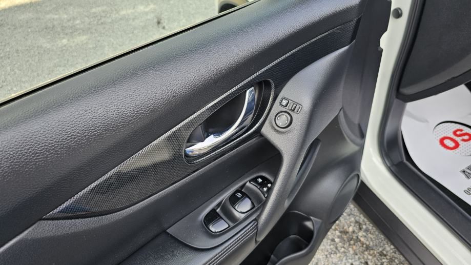nissan x-trail 1,6 dci,panorama,led,klima,navi,alu 19,tempomat,kamera - slika 15