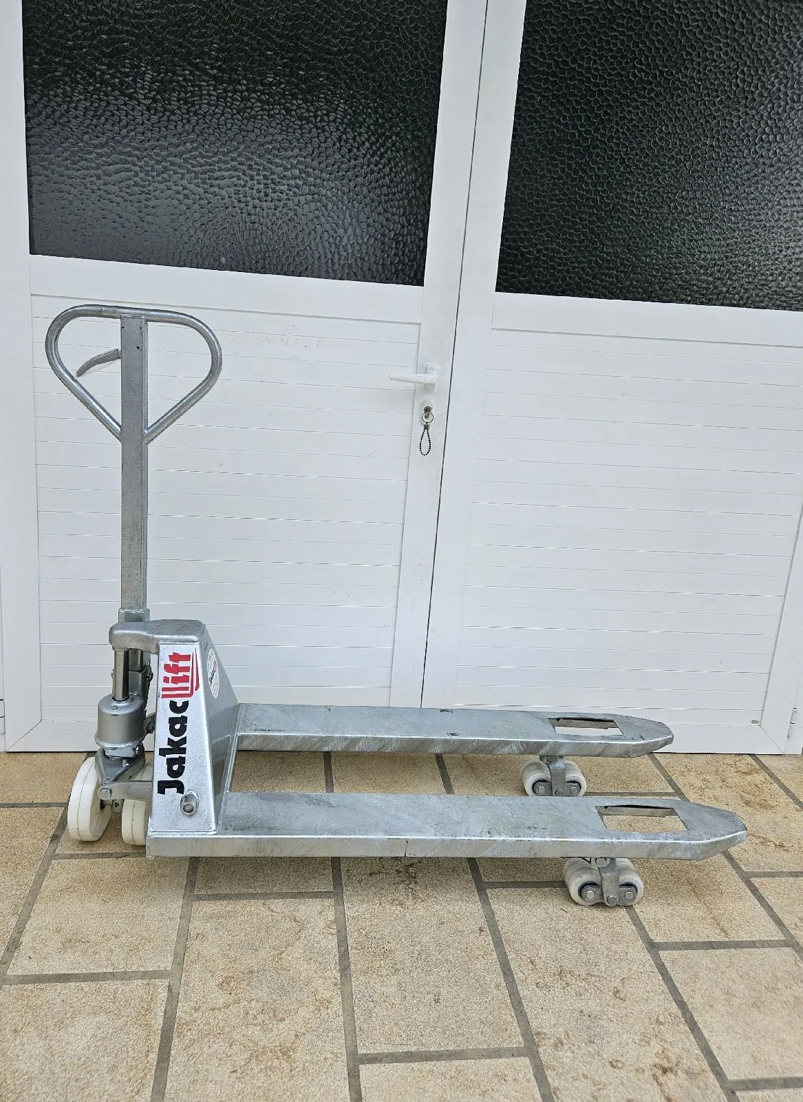 Ručni galvanizirani paletni viličar 2500 KG – 540×1150 - Buzet
